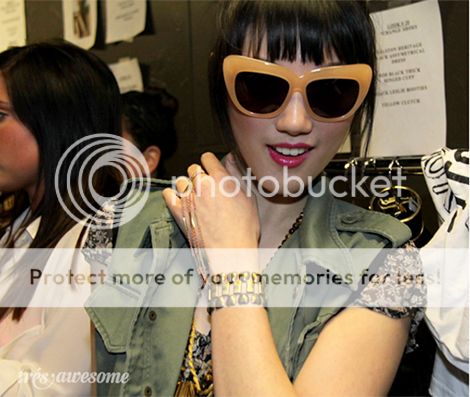 glasses 2011. trendy glasses 2011. large