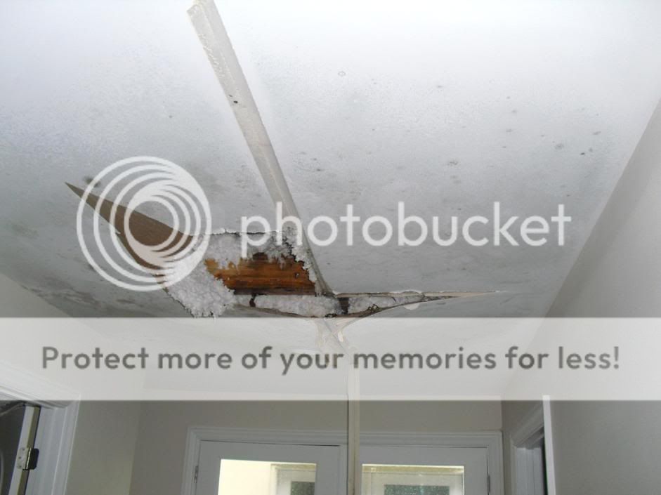 Unbelievable LOCAL 2008 House LEFT TO ROT! - General Chat