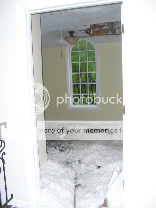 Unbelievable LOCAL 2008 House LEFT TO ROT! - General Chat